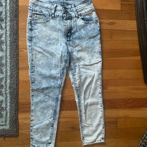 Washed looking Capri pants